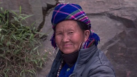 Hmong lady smiles Stock Footage 74731763