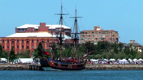 HMS Bounty Video stock 24950911