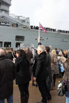 HMS Illustrious returns from the philippines Stock Photos