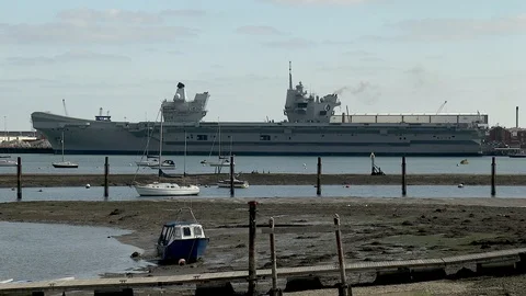 HMS Queen Elizabeth R08 Stock Footage