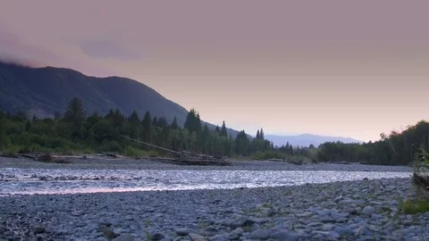 Hoh River Valley at dusk 스톡 동영상 115268023
