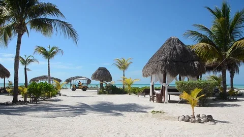 Holbox a privat garden beach front Stock Footage 115592908