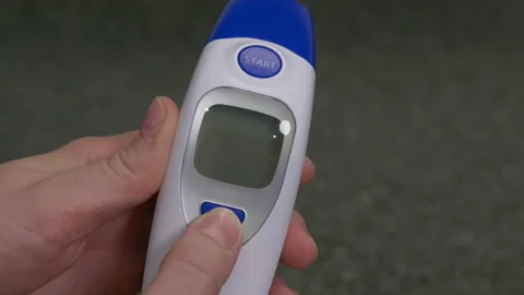 Holding memory button down infrared thermometer Видео 142544663