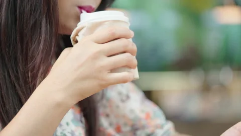 Holding smart phone Stock-Footage 163141373