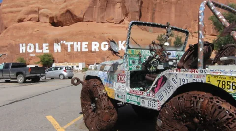Hole In the Rock jeep Video stock 30370046