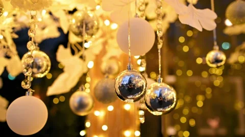 Holiday background. Trees are decorated with golden lights christmas balls on Stockbeeldmateriaal 208686381