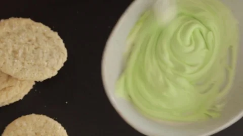 Holiday Cookie Green Icing Видео 80598620