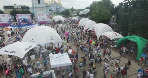 Holiday, day of Run. Kiev. Video stock 90804074