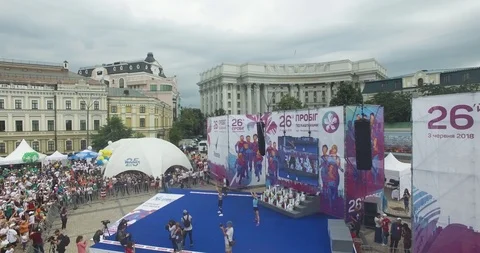 Holiday, day of Run. Kiev. Video stock 90804564