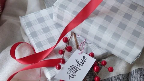 Holiday Gift Wrapping Видео 80598628