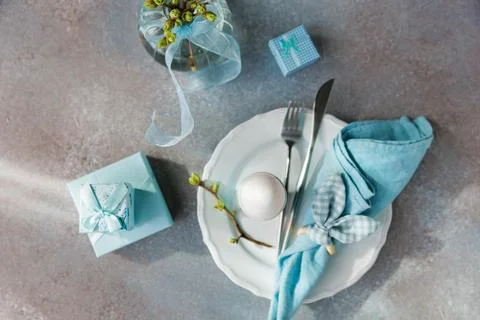 Holiday Morning Setup with Easter Egg and Napkin Стоковые фото