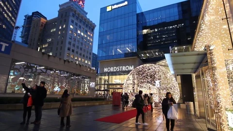 Holiday Streets Stock-Footage 99523047