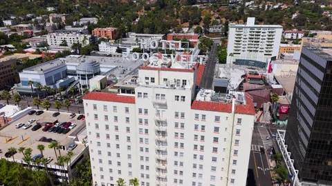 Hollywood Roosevelt Hotel Drone Pullback, Los Angeles, September 12, 2025 Vídeos de archivo 317518810