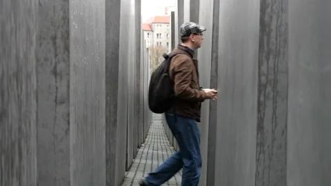 Holocaust Memorial in Berlin, Germany 動画素材 132355557
