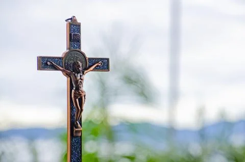 Holy Cross with customizable space for text or message with nature backgrou.. Foto stock