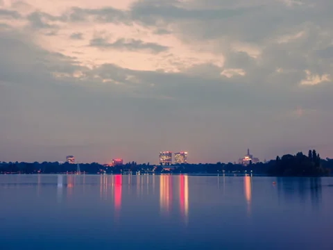 Holy grail sunset timelapse day to night over lake reflecting dusk Video stock 44793094