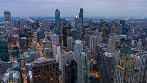 Holy grail timelapse in Chicago going from day to night Stock Footage 224929793