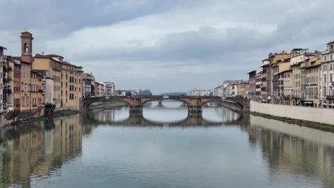 Holy Trinity Bridge - Bridge Over River Arno in Florence. Stock Footage 330196823