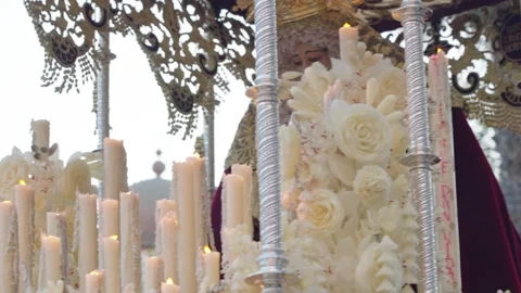 Holy Week procession in Spain with Virgin Mary statue 库存影片 333916411