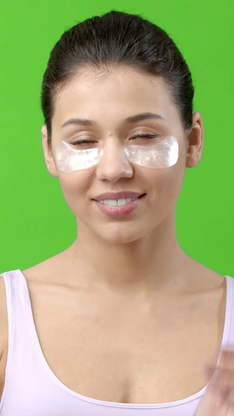 Home Beauty Patch Tips Video stock 322609291
