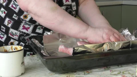 Home cooking process.  the chef prepares the chicken. Video stock 155448639