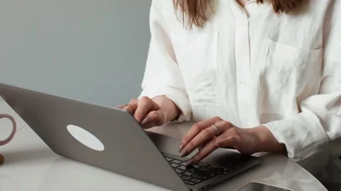 Home office Video stock 193647382