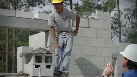 Homebuilder and Construction Worker 動画素材 21110652