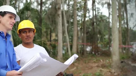 Homebuilder and Construction Worker Video stock 21111848