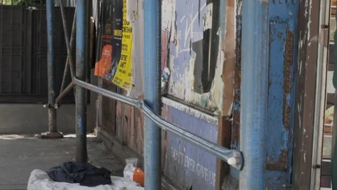 Homeless Inspiration 動画素材 106535844