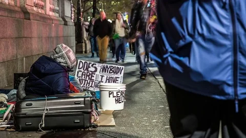 Homeless Man in NYC 스톡 동영상 83525392