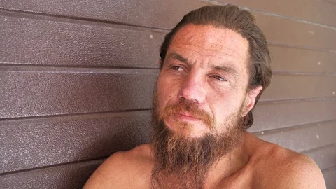 Homeless person 動画素材 118979292