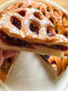 Homemade apple pie on the table. Foto stock