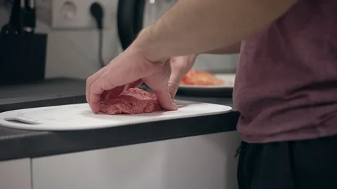 Homemade burger Stockbeeldmateriaal 145850661