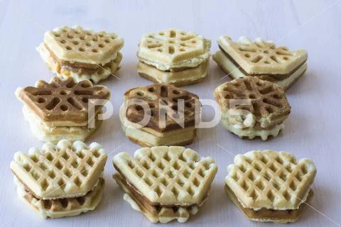 Homemade cakes, molded shortcrust pastry with jam for diet food Stock Photos