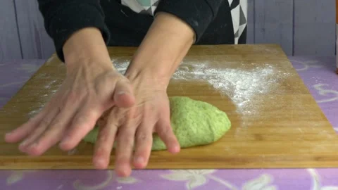 Homemade green bread preparation. Video stock 148326740
