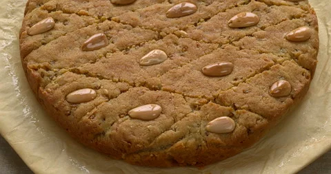 Homemade helbeh on  baking paper. Video stock 293513380