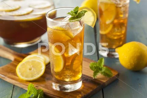 Homemade iced tea with lemons Stock Photos