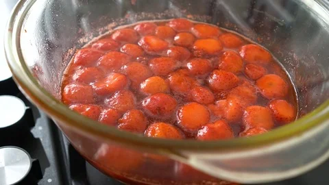 Homemade Strawberry jam Stockbeeldmateriaal 79821778