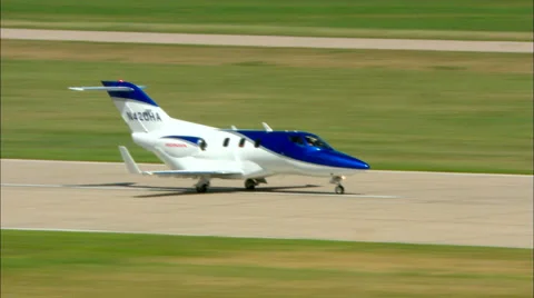 Honda Jet Take Off Vídeos de archivo 67578248