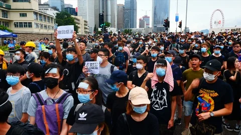 Hong Kong Protest Chanting 動画素材 110920480