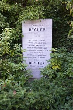 Honorary grave of the writer Johannes R Becher Dorotheenstaedtischer Friedhof Stock Photos