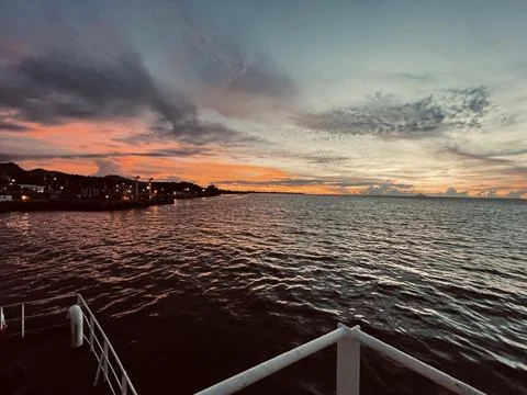 Horizon sunset Фото