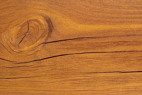 Horizontal close up of a rustic warm orange brown wood plank texture with a.. Foto stock