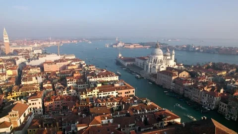 Horizontal drone filming of Venice in 4K resolution during the autumn season. Stock Footage 291403048