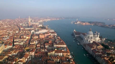 Horizontal drone filming of Venice in 4K resolution during the autumn season. Stock Footage 291403787