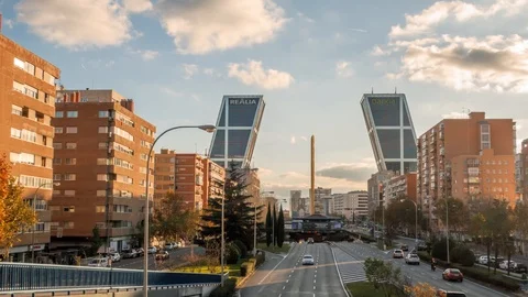 Horizontal hyperlapse with clouds and modern skyscrapers in the North of Madrid Video stock 121332170
