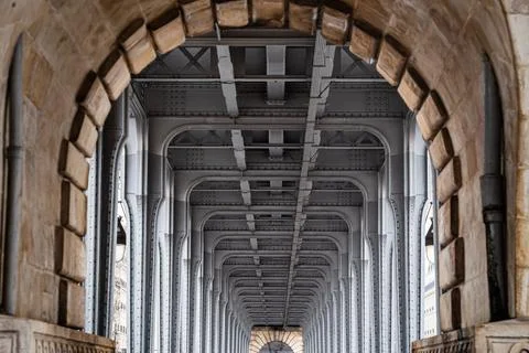 Horizontal perspective of the structure of the Bir Hakeim bridge in Paris Stock Photos