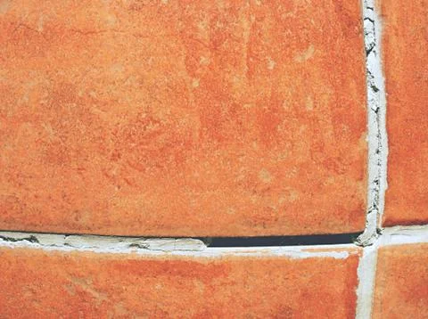 Horizontal rectangular tiled wall in bathroom Foto stock