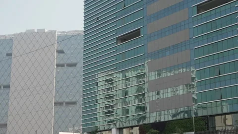 Horizontal view of glass building, Building made of glass Video stock 147686400
