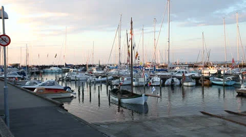 Hornbæk Harbour Video stock 25005007